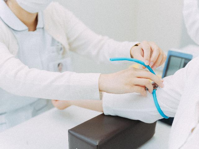 出張健診での看護師業務　　准看護師応募可　時給2500円　採血業務が好きな方